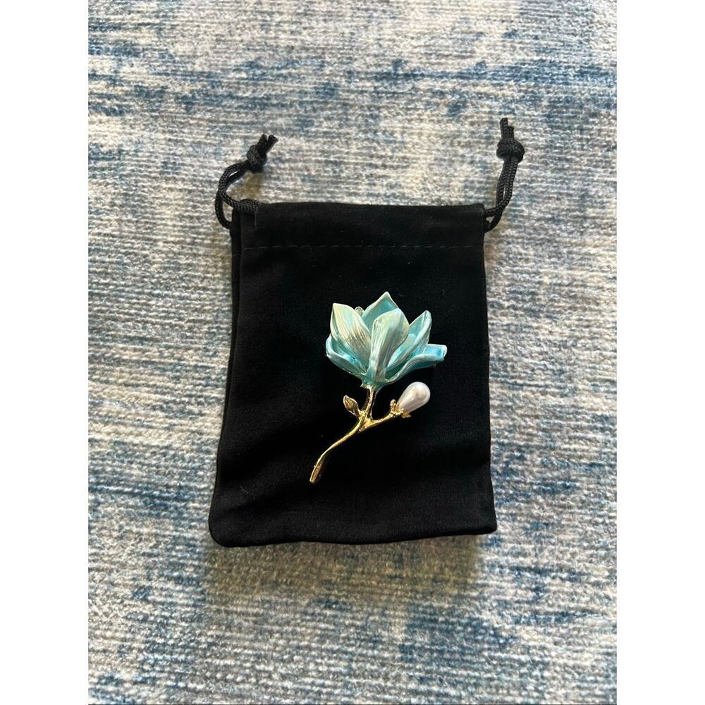 Light Blue Gold Tone Resin Faux Pearl Magnolia Flower Brooch Pin